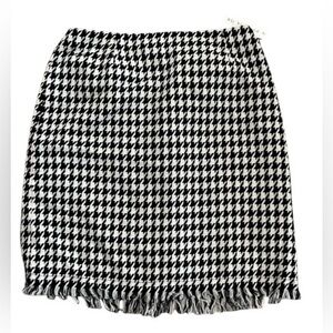 Pursuits Ltd Houndstooth Skirt